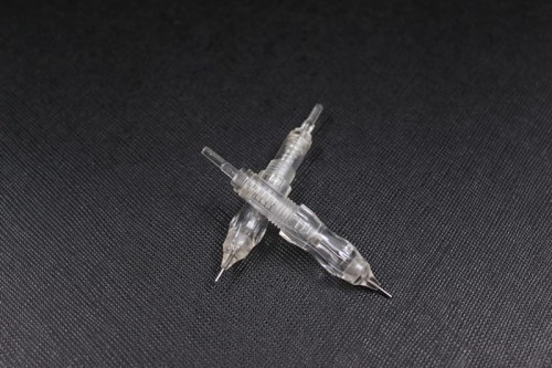 SCREW-ON cartridge with metal tube - needle for permanent makeup